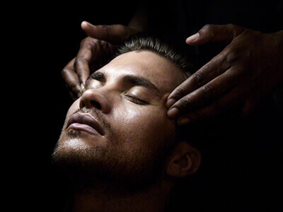 Head massage is a method of mechanical and reflex action on the skin,its vascular,neuromuscular and secretory apparatus (sebaceous,sweat glands).